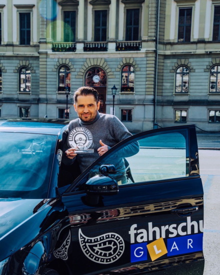 Afrim&nbsp;Avdili - Fahrschule Glarus